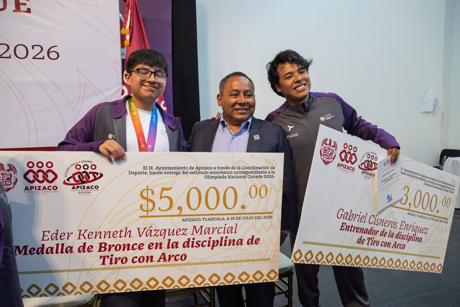 Apizaco reconoce a deportistas y entrenadores medallistas de la Olimpiada Nacional CONADE 2026